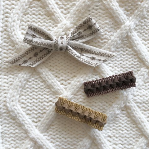 embroidery ribbon & clip set