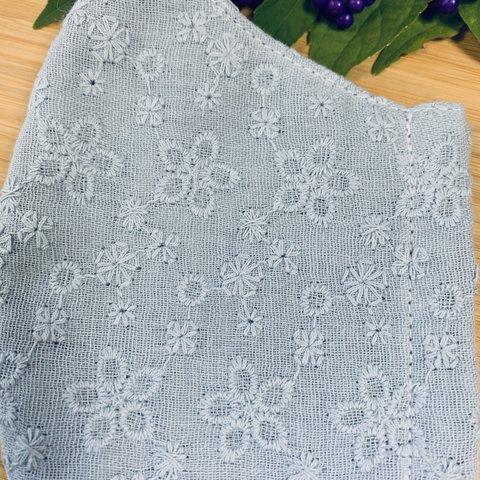 🍁秋にもお薦め🌸Wガーゼ刺繍生地お洒落マスク🌸グレーブルー