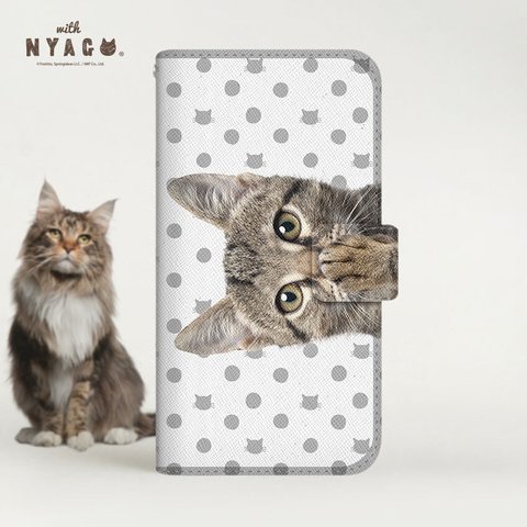  猫のスマホケース NYAGO 手帳型ケース 全機種対応［ ソラちゃん 肉球をペロペロするにゃ～。 猫と水玉 ］No.2S2299