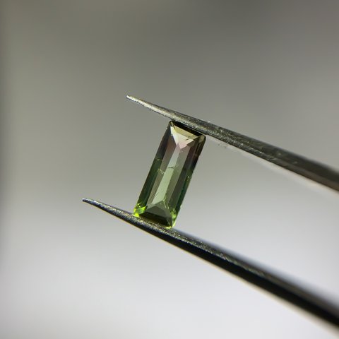 【ルース】バイカラートルマリン　0.2ct