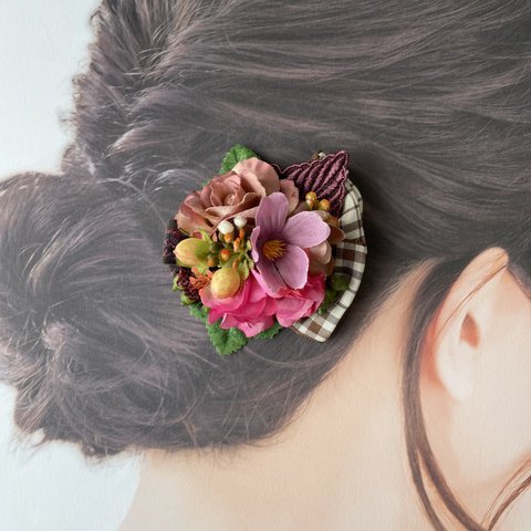 秋色♡ピンクのコスモスと薔薇のヘアクリップ レース　リボン　バラ　チェツク　コスモス　バラ　ローズピンク