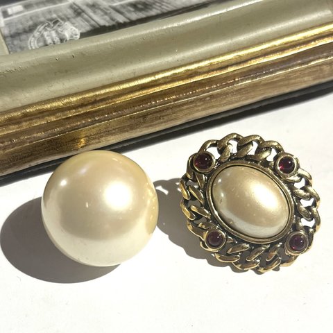 90s VINTAGE EARRING  パールラウンドヴィンテージ　イヤリング　アンティーク  フラワー　大ぶり　クリップコスチューム　ゴールド　丸　ギフト　メンズ　パーティー　ブライダルジュエリー