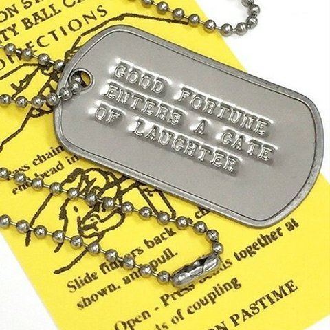 名言 ことわざ DOGTAG 笑う門には福来たる DP-005 USA 新品