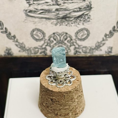 円筒瓶標本-燐灰石-