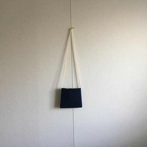 NEW【navy  pochette】ネイビーカラーキルティング生地の巾着型ポシェット