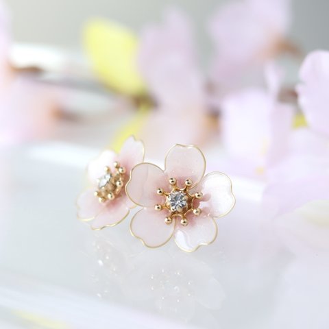 桜　ピアス・イヤリング　さくら　サクラ