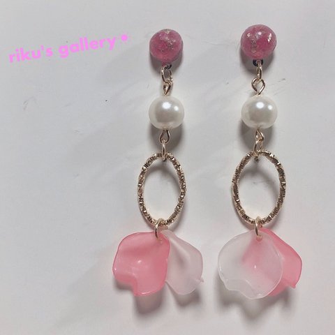 春❁﻿桜の花びらピアス