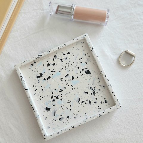 Square tray / 四角形トレイ - black&light blue terrazzo