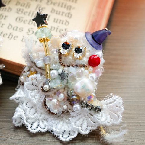 【SOLD OUT有難うございます！】魔法使いごっこの、オバケちゃん👻❷ バッグチャームチェーンと、ボンボムチャーム付き。