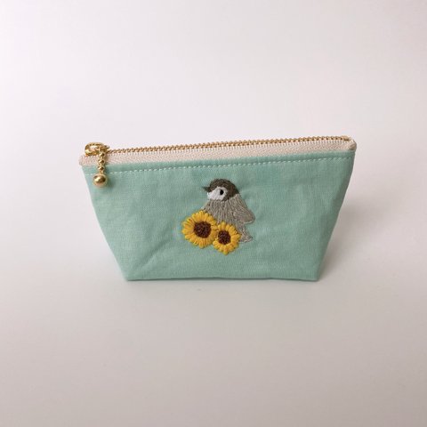 刺繍 ポーチ ＊【真夏のペンギンとヒマワリ】