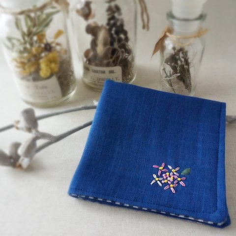 手刺繍入り4重ガーゼハンカチ「あじさいピンク」[受注制作]