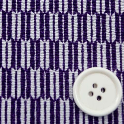レーヨンちりめん　日本の伝統柄　矢絣　紫色 　【ハンドメイドのための小さな布】　0643-52