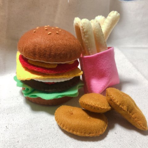 フェルトのおもちや ハンバーガー屋さん おままごと ごっこ遊び ギフト プレゼント