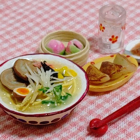 ミニチュア ラーメン 餃子 セット  (べつばら桃饅頭付き)