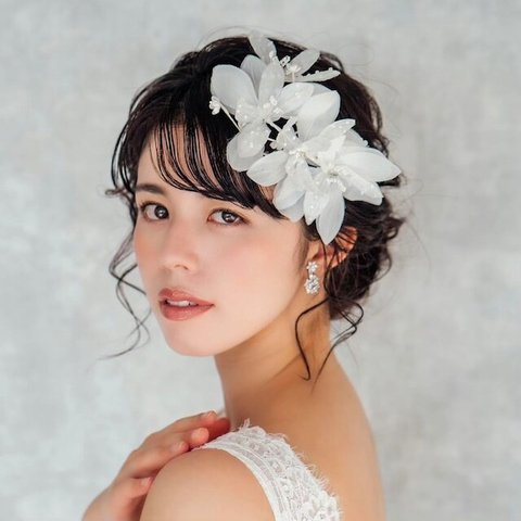 【outlet】iris ブライダルヘッドドレス ヘッドドレス ヘッドアクセサリーウェディングアクセサリー 結婚式 パーティー 成人式