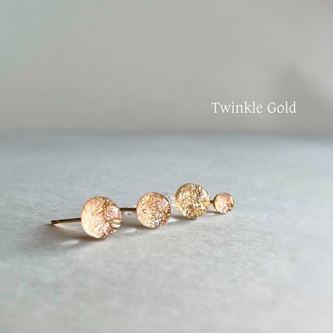 Twinkle Gold ( 春 オールシーズン 小粒 小さめ スタッドピアス 樹脂ピアス サージカルステンレス ノンホールピアス レジン 華やか ぷっくり キラキラ 上品 )