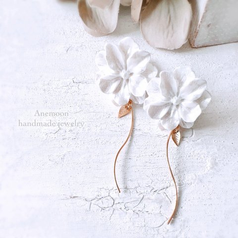 ⁎⁺˳✧༚ White flower pierce/earrings