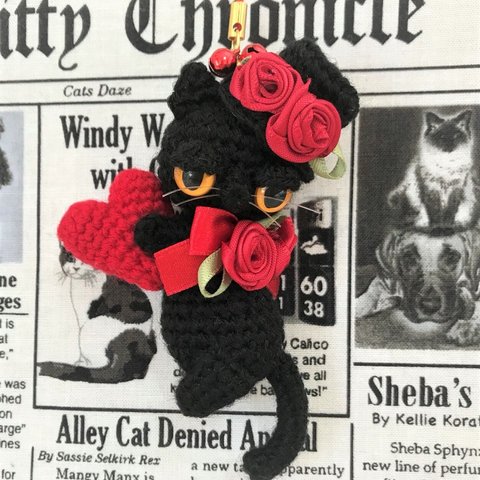 薔薇シルクハットのやさぐれ黒猫ハート*あみぐるみ♡キーホルダー・ストラップ・ボールチェーン