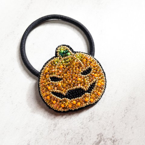 Happy Halloween‼︎ かぼちゃ ヘアゴム🎃　ビーズ刺繍　ヘアアクセサリー