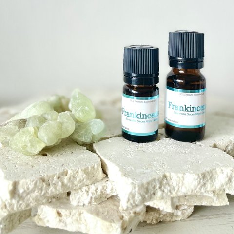 フランキンセンスROYAL Green  CO2抽出　エッセンシャルオイル　オマーン産10ml 精油　乳香　frankincense 2022年秋抽出