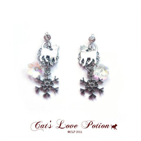 猫 イヤリング 雪つもる ねこの樹脂ノンホールピアス  Cat's Love Potion 