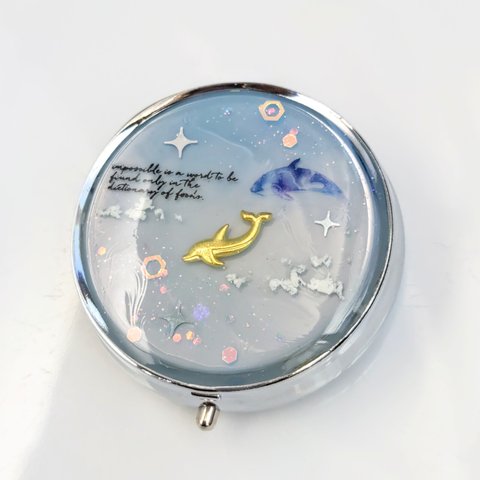 【B品】ピルケース 空 イルカ クジラ