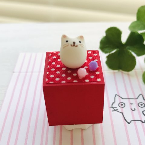 もるもるはんこ☆白ねこ／赤