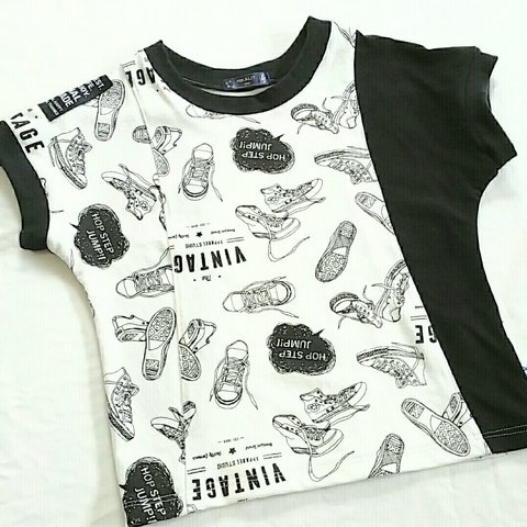 [100]モノトーンドルマンTシャツ*シューズ✕星