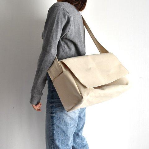 POST SHOULDER TOTE BAG(キナリ)