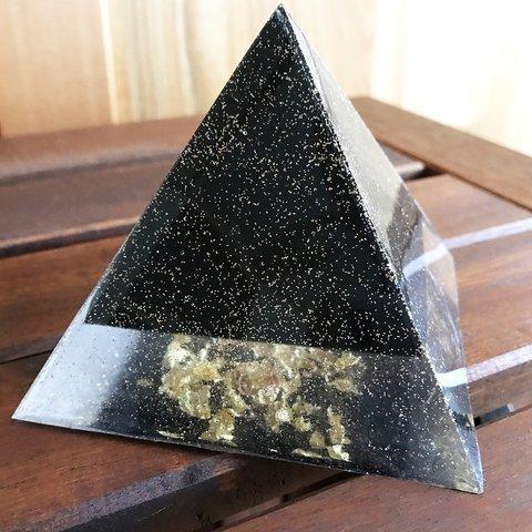015 陰陽オルゴナイト・ピラミッド型（陰／Yin）