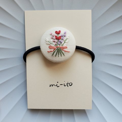 刺繍ヘアゴム🌷　no.1445 　くるみボタン　💛送料無料💛　