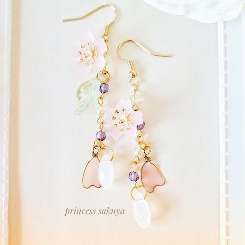 桜の花びら🌸アシンメトリー💓ピアス&イヤリング❤️