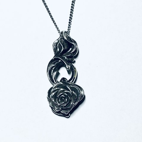 Dearest Rose pendant