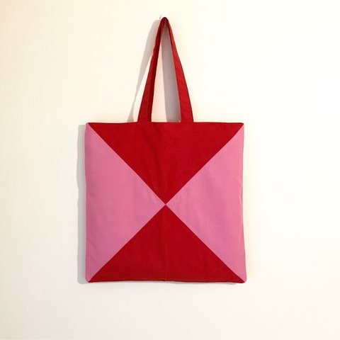 【目を惹く‼︎】パッチワークのトートバッグ 赤×ピンク
