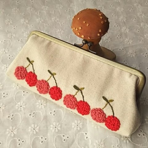 がま口 ペンケース さくらんぼ 刺繍 ハンドメイド