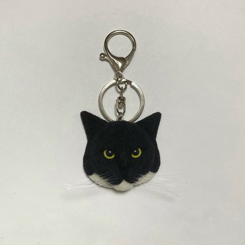 羊毛フェルト 猫キーホルダー 黒白猫