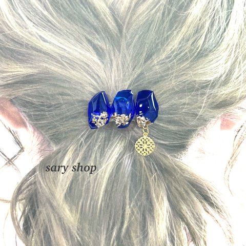 【再販】キラキラ大人の宝石カラー💎鉱石型ポニーフック/透かしフラワーチャーム付き/ヘアーカフ