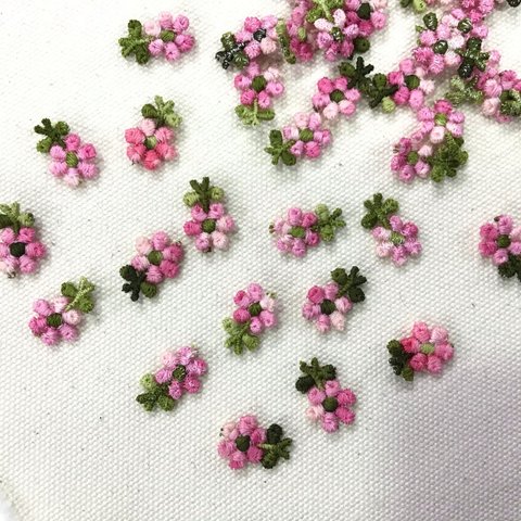 T9056-5  刺繍モチーフ  10個