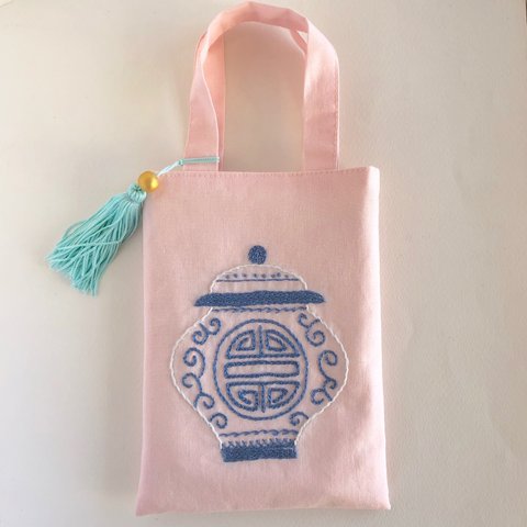 手刺繍ミニバッグ「青花・ピンク」