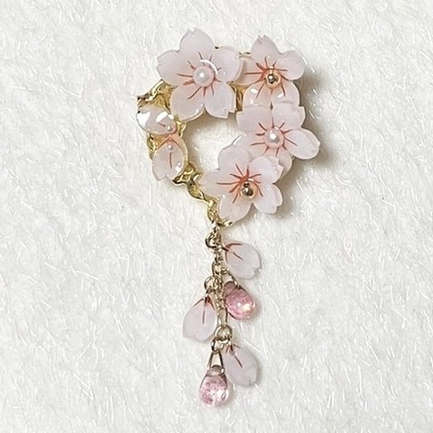 花盛り🌸桜のブローチ