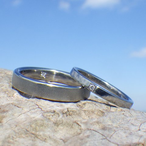 【金属アレルギー対応】 お持ち込みのダイヤモンドを石留め・ハフニウムの結婚指輪