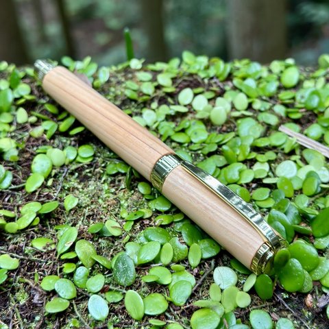 木曽檜の万年筆・ボールペン