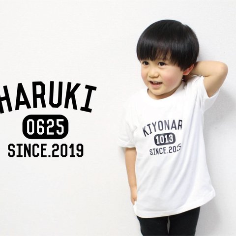 お名前入りTシャツ　カレッジロゴ　名入れ　Tシャツ