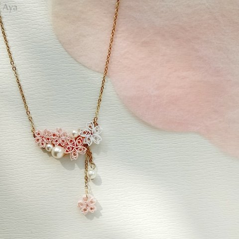 【桜】とパールがゆれる、桜満開ネックレス