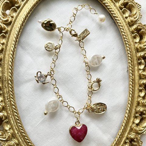 Charm bracelet レッド