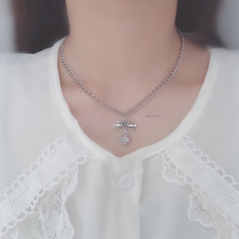 ribbon & zirconia heart choker