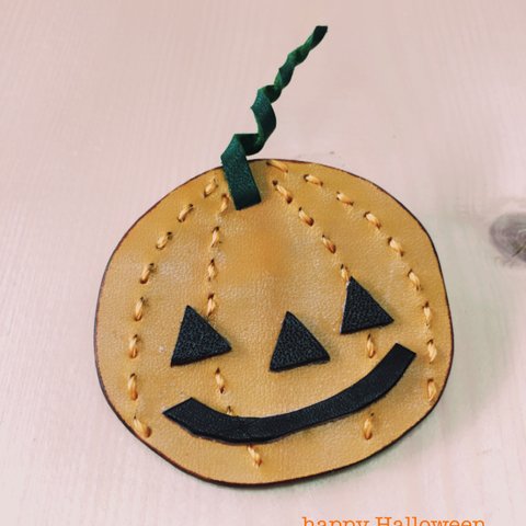 ハロウィンかぼちゃブローチ