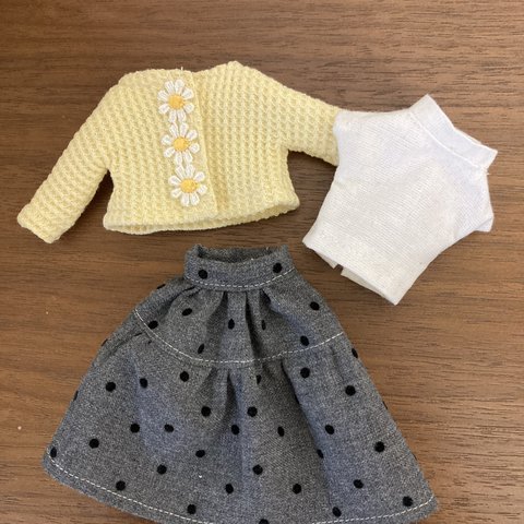 リカちゃん服　早春のオシャレコーデ