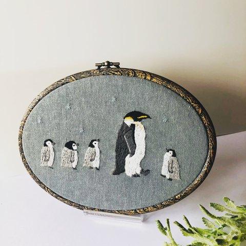 ペンギン親子刺繍フレーム