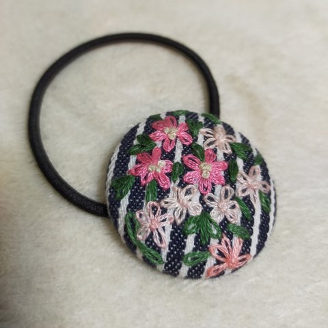 花柄刺繍　ヘアゴム